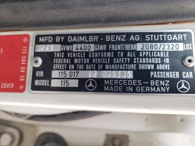 1975 MERCEDES-BENZ 200 SERIES 10