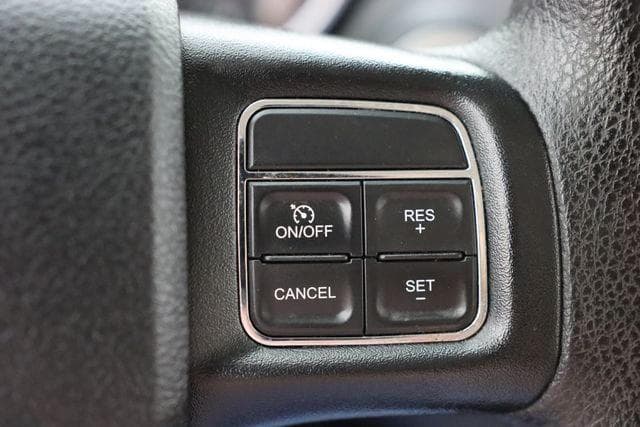 2017 DODGE JOURNEY SXT 32