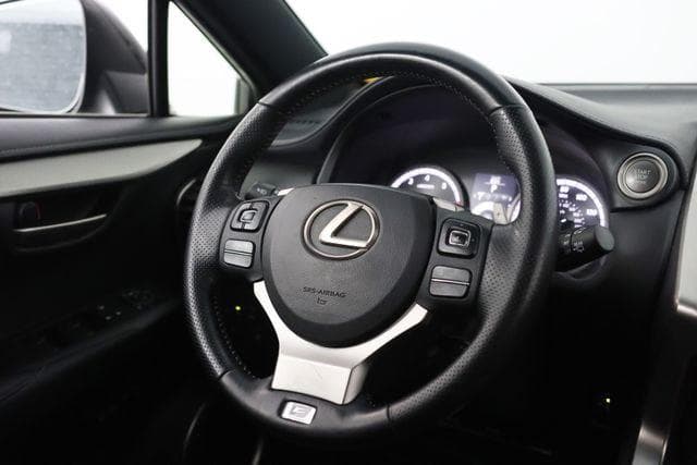 2017 LEXUS NX 200T BASE 32