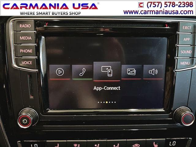 2018 VOLKSWAGEN PASSAT S 28