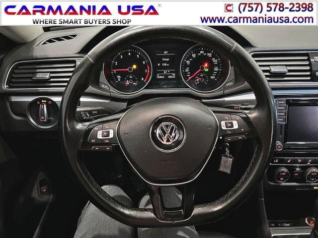 2018 VOLKSWAGEN PASSAT S 21