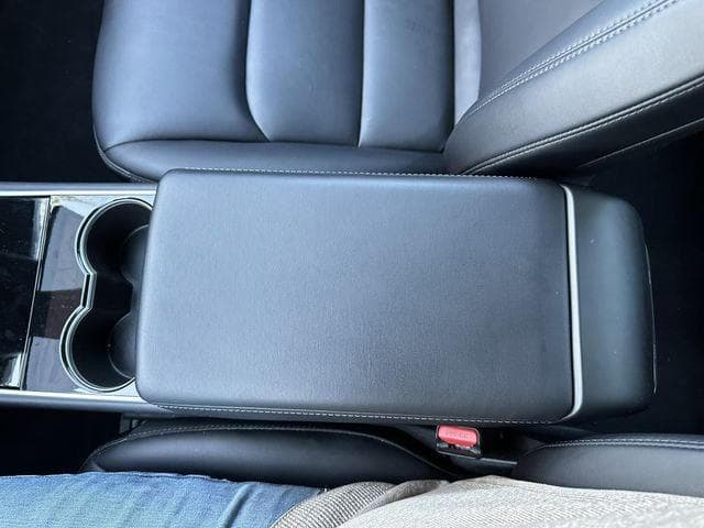 2018 TESLA MODEL 3 27