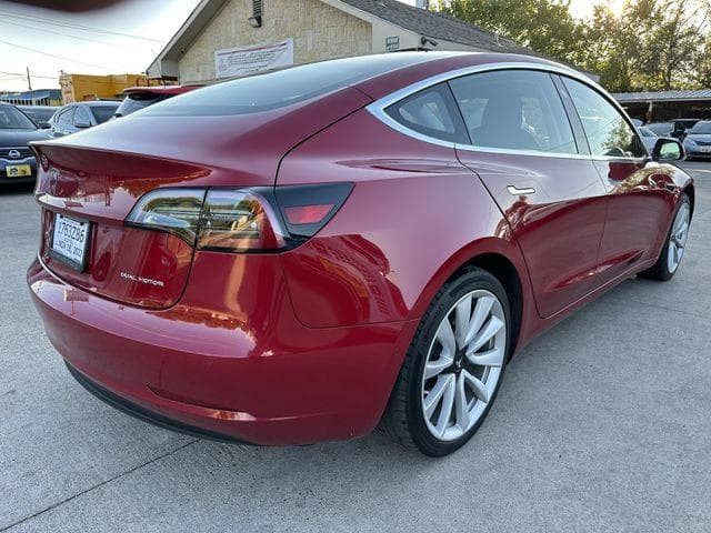 2018 TESLA MODEL 3 19