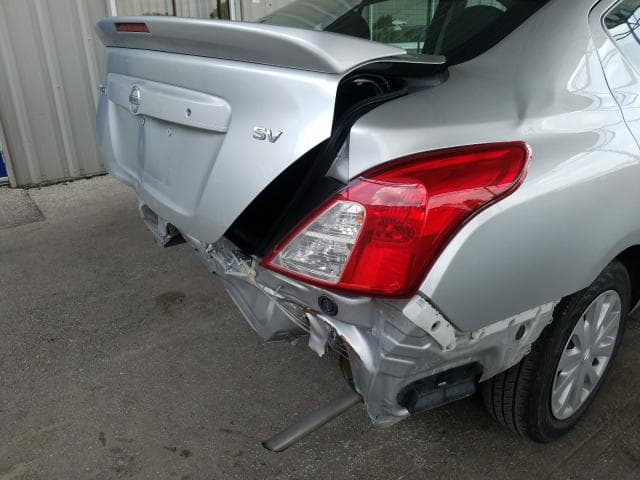 2018 NISSAN VERSA 9