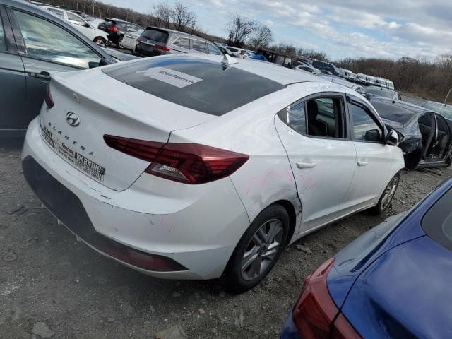 2020 HYUNDAI ELANTRA SEL 3