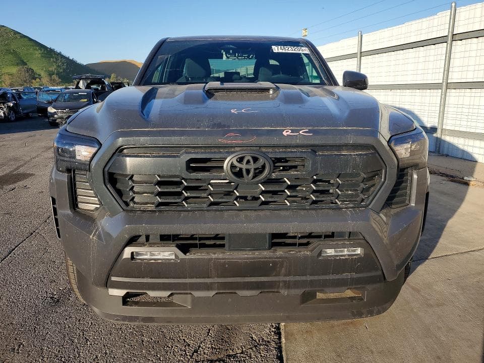 2025 TOYOTA TACOMA TRD SPORT 5