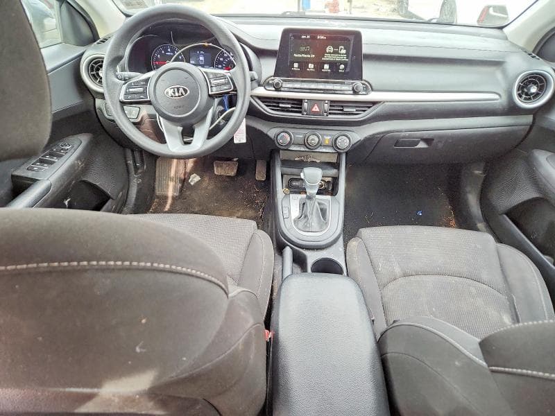 2021 KIA FORTE FE 8