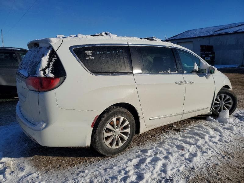 2017 CHRYSLER PACIFICA TOURING L 3