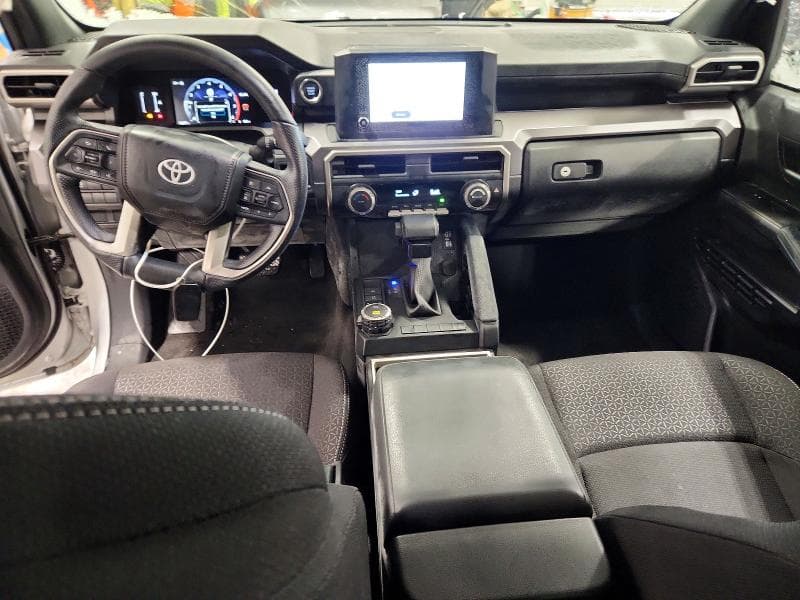 2025 TOYOTA 4RUNNER SR5 8