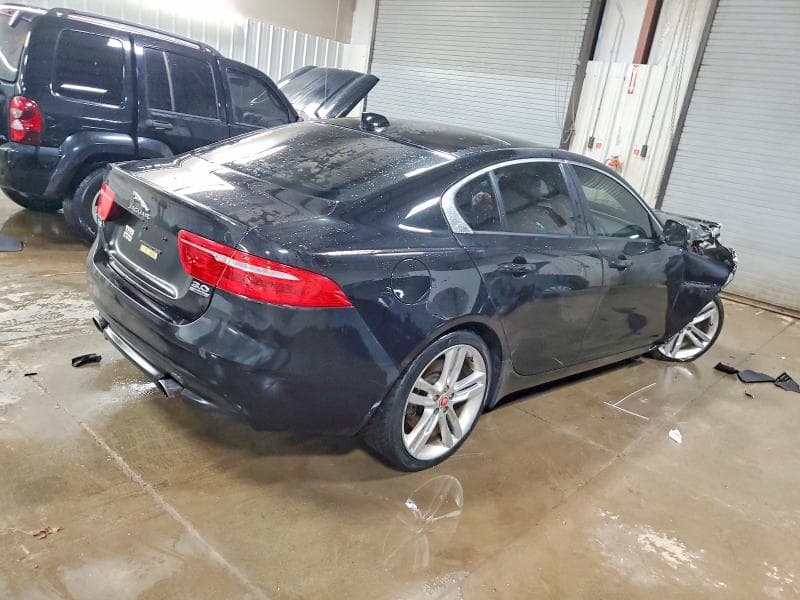 2017 JAGUAR XE PREMIUM 3