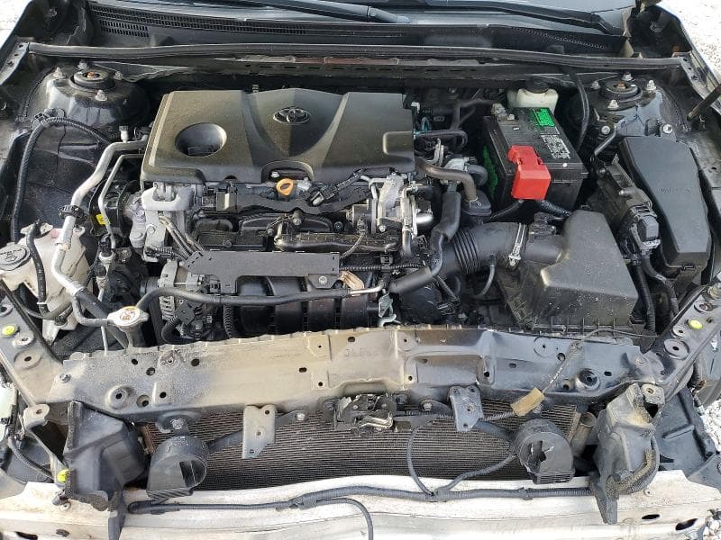 2018 TOYOTA CAMRY L 11