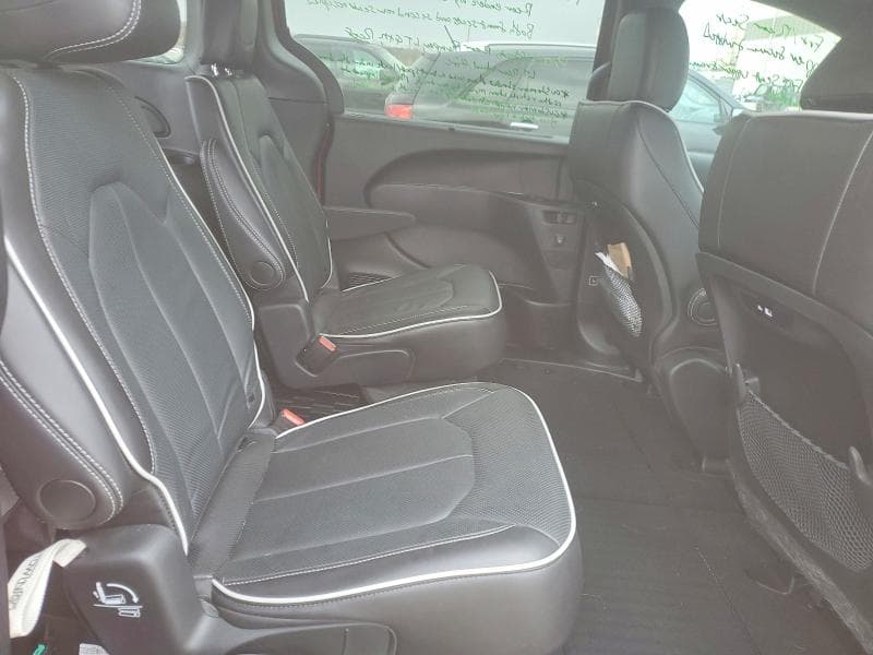 2025 CHRYSLER PACIFICA LIMITED 11