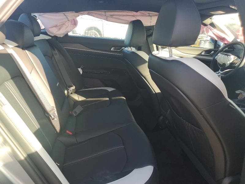 2025 KIA K5 10