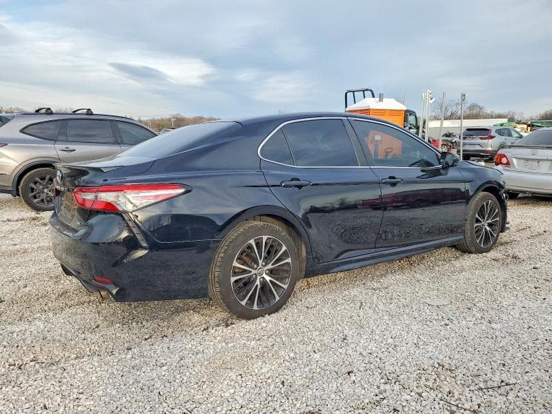 2018 TOYOTA CAMRY L 3