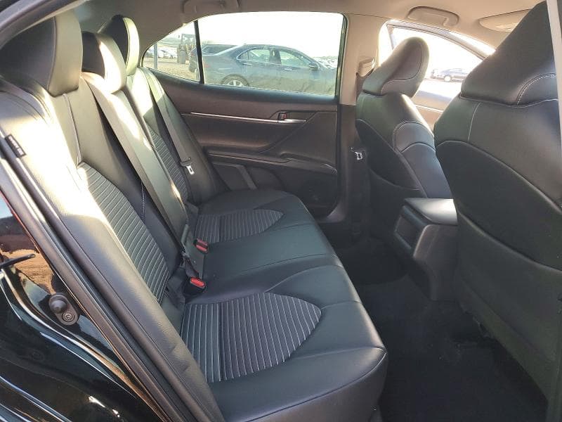 2021 TOYOTA CAMRY SE 10