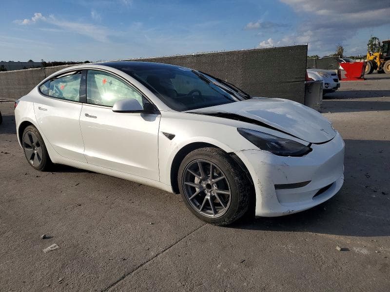 2023 TESLA MODEL 3 4