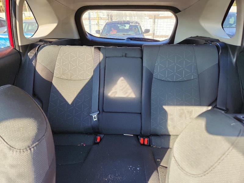 2024 TOYOTA RAV4 XLE 10