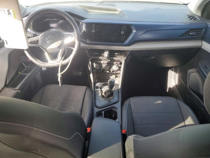 2022 VOLKSWAGEN TAOS SE 8