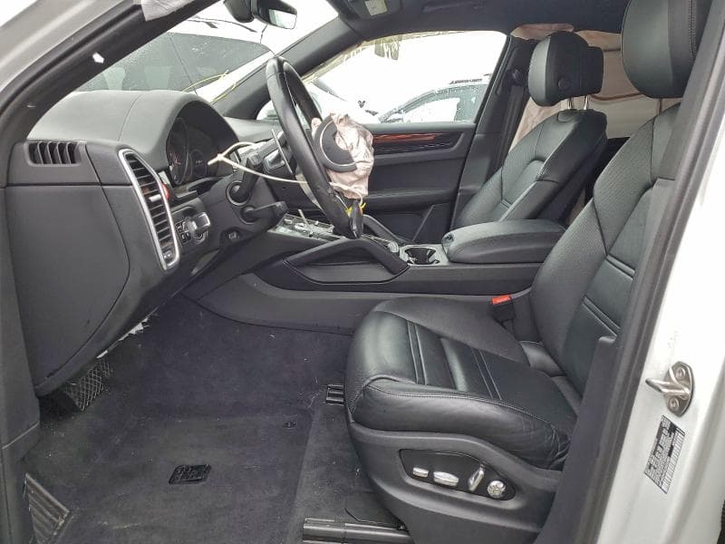 2020 PORSCHE CAYENNE E-HYBRID 7