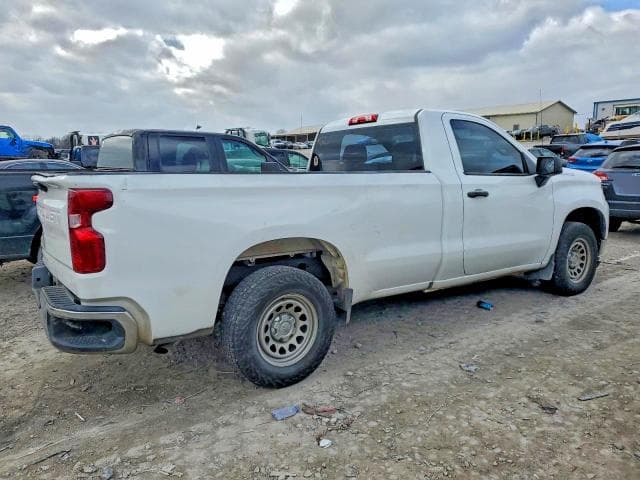 2023 CHEVROLET SILVERADO C1500 3