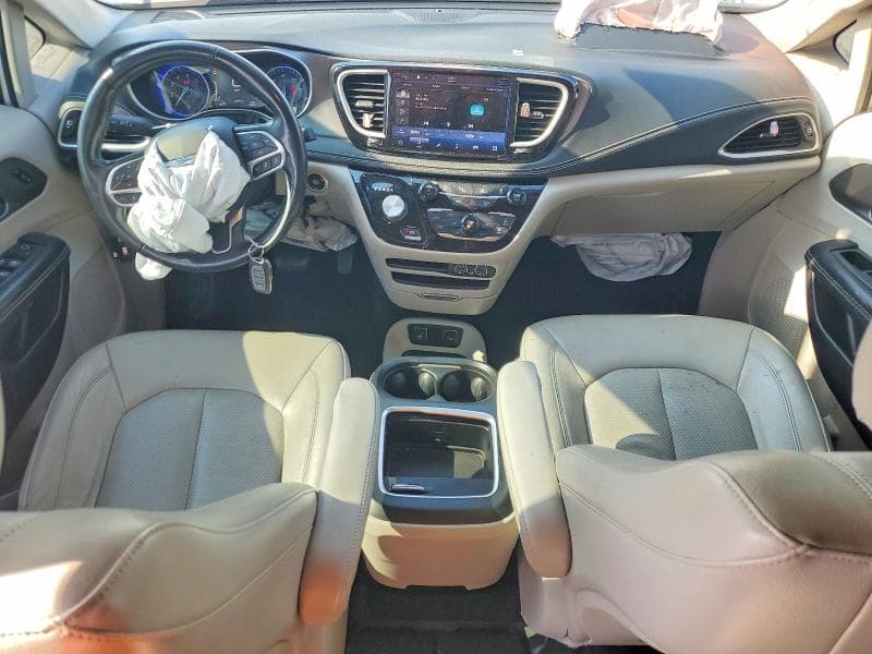 2021 CHRYSLER PACIFICA TOURING L 8