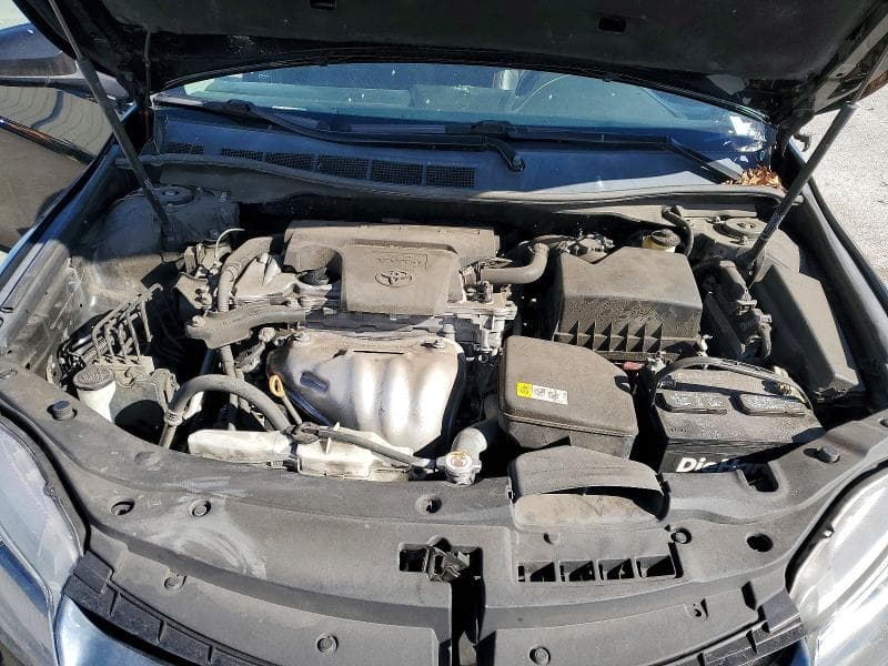 2017 TOYOTA CAMRY SE 11