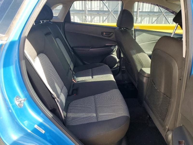 2021 HYUNDAI KONA SE 10