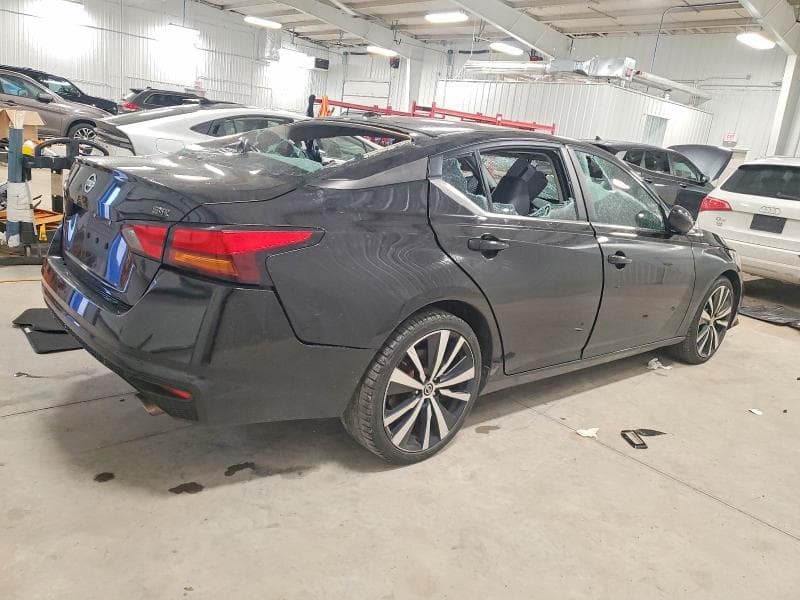 2019 NISSAN ALTIMA SR 3