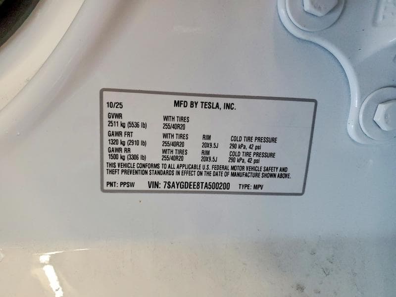 2026 TESLA MODEL Y 12