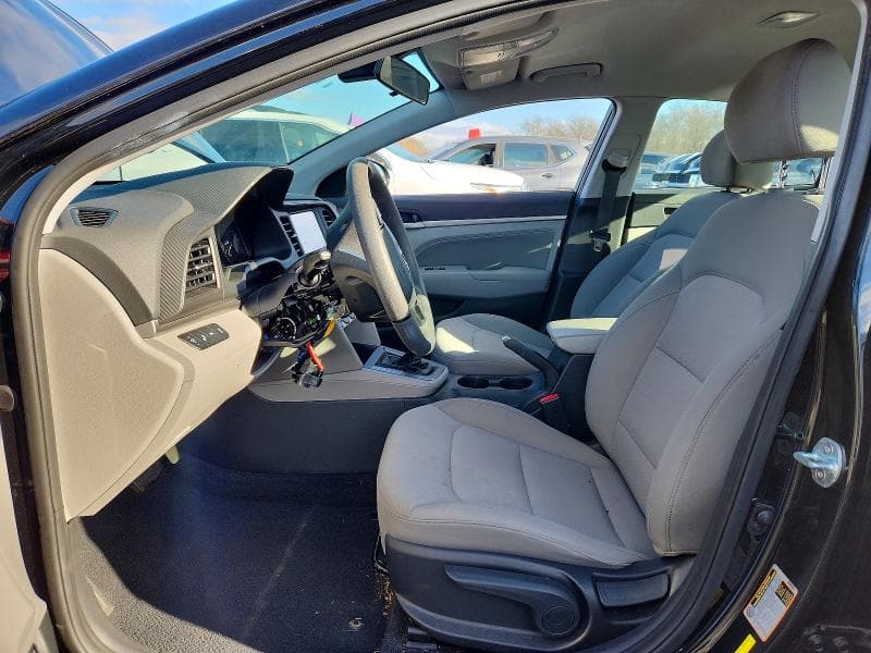 2020 HYUNDAI ELANTRA SEL 7