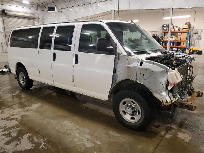 2017 CHEVROLET EXPRESS G3500 LT 4