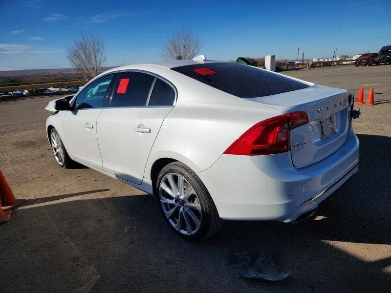 2017 VOLVO S60 PLATINUM 2