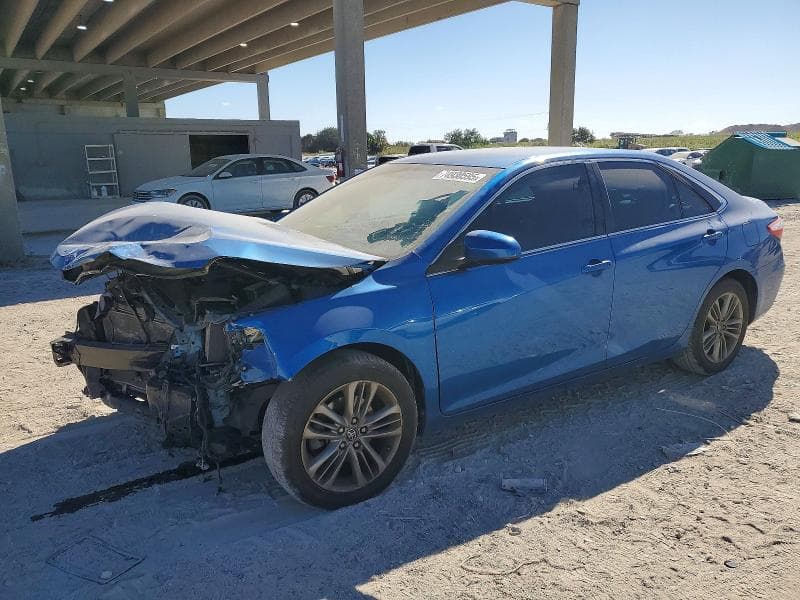 2017 TOYOTA CAMRY SE - 1
