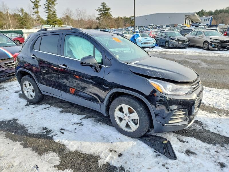 2019 CHEVROLET TRAX 1LT 4