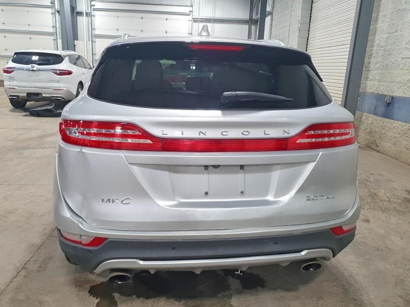 2017 LINCOLN MKC PREMIERE 6
