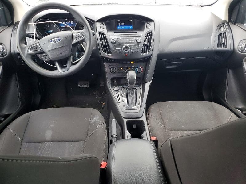 2017 FORD FOCUS SE 8