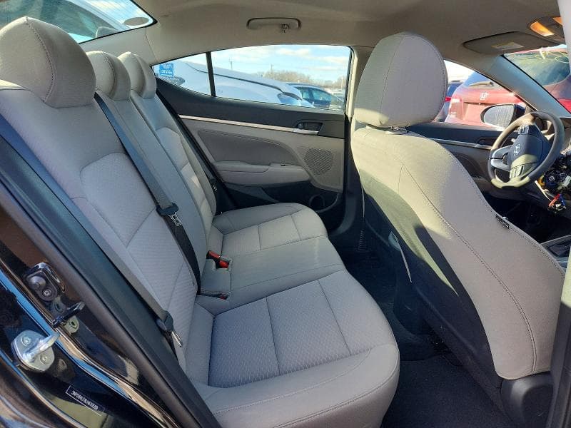 2020 HYUNDAI ELANTRA SEL 10