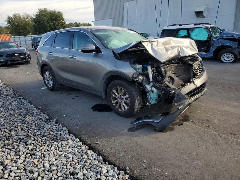 2019 KIA SORENTO LX 4
