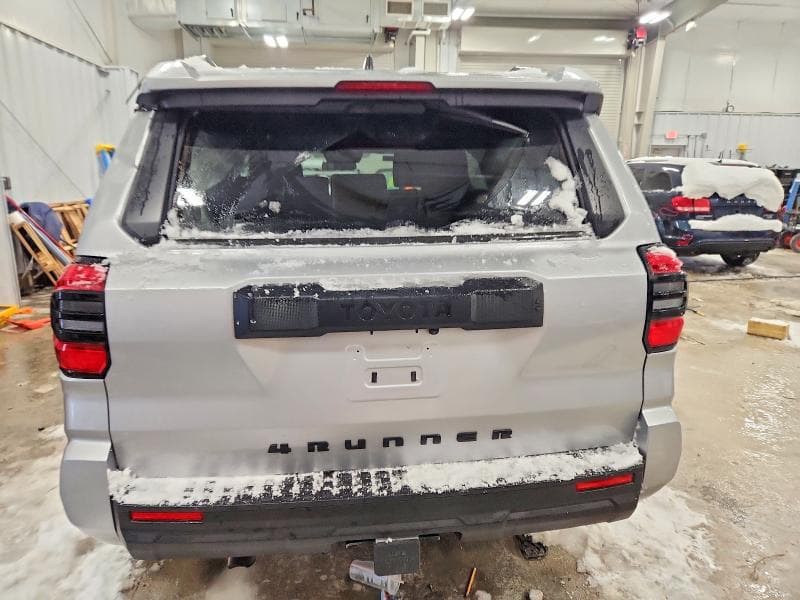 2025 TOYOTA 4RUNNER SR5 6
