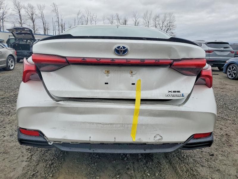 2020 TOYOTA AVALON XSE 6