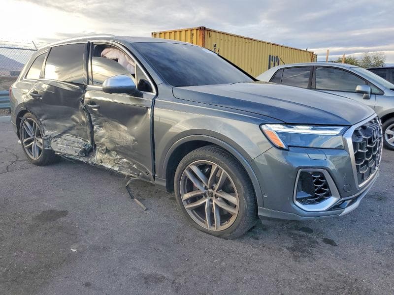 2025 AUDI SQ7 PREMIUM PLUS 4