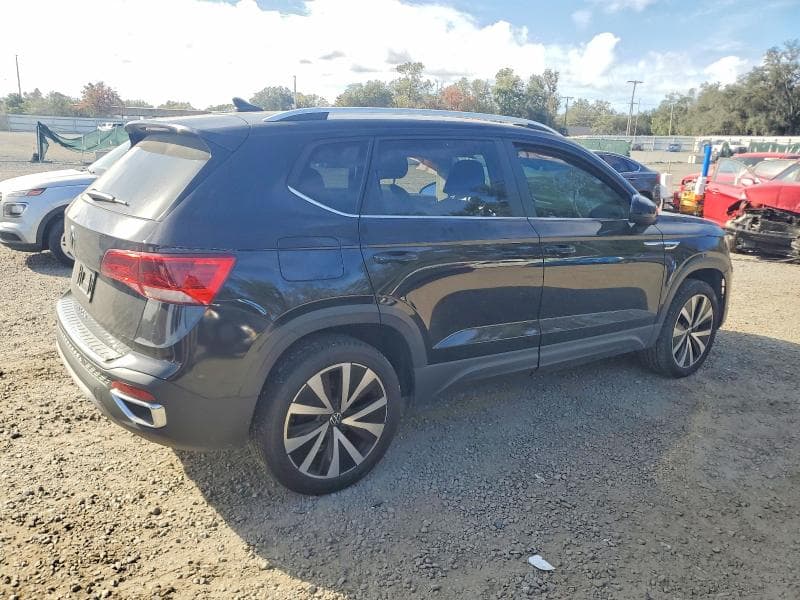 2022 VOLKSWAGEN TAOS SE 3