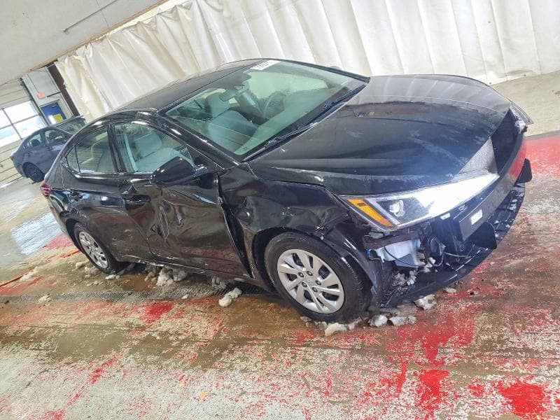 2020 HYUNDAI ELANTRA SE 4