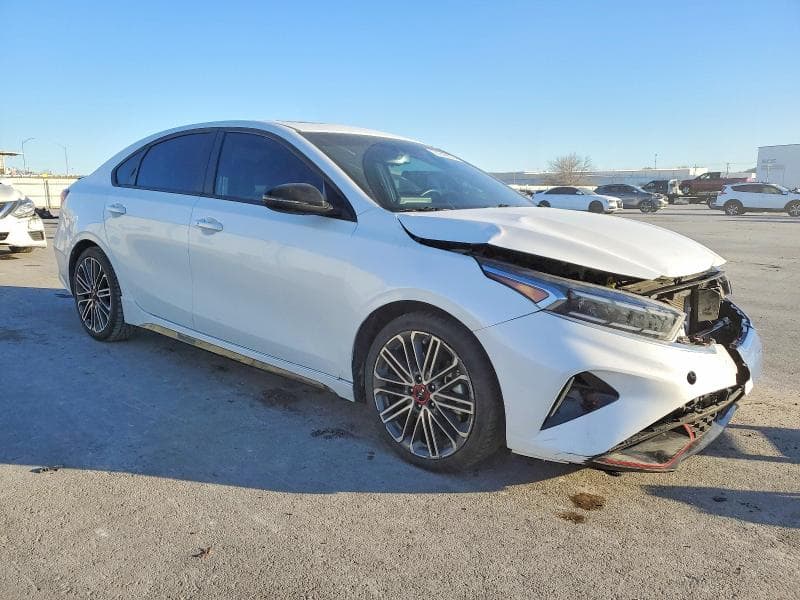 2022 KIA FORTE GT 4