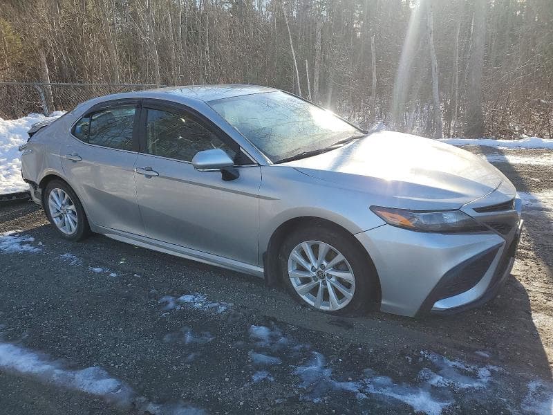 2021 TOYOTA CAMRY SE 4