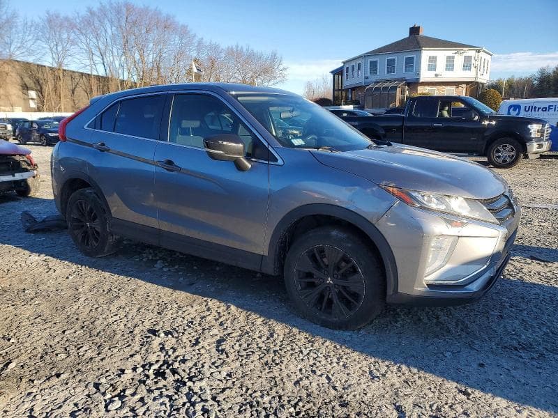 2018 MITSUBISHI ECLIPSE CROSS LE 4