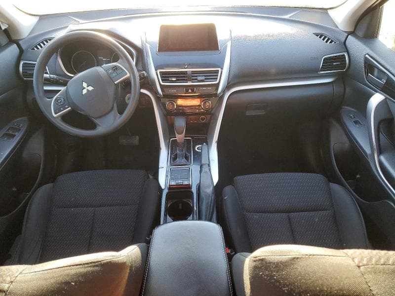 2018 MITSUBISHI ECLIPSE CROSS LE 8