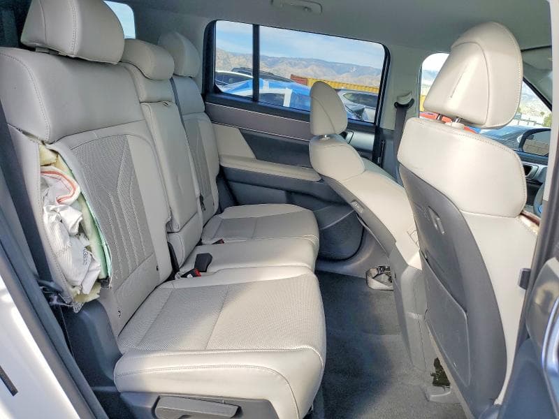 2025 HYUNDAI SANTA FE SEL 11