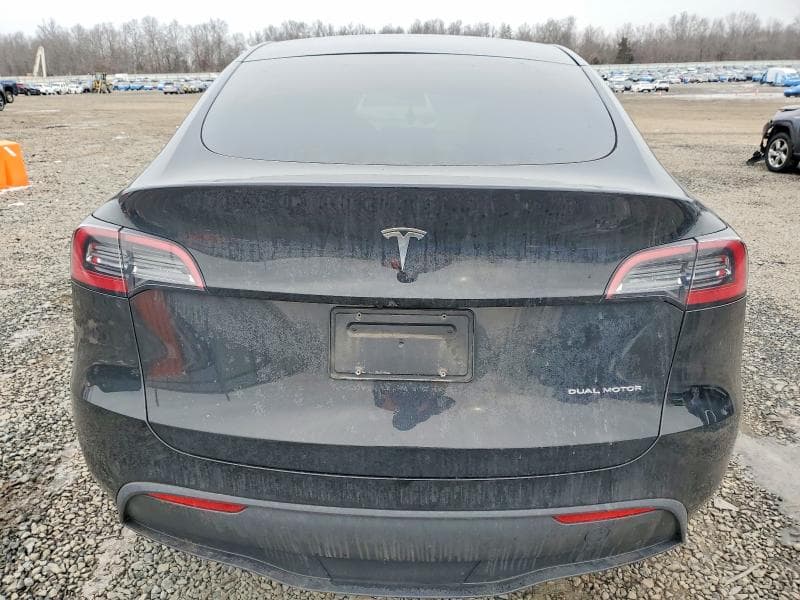 2023 TESLA MODEL Y 6