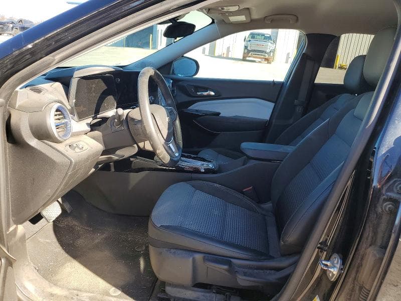 2025 CHEVROLET TRAX 1LT 7